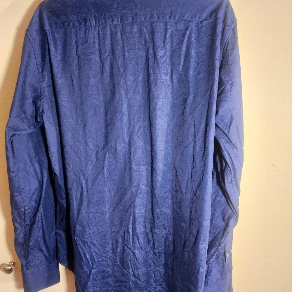 Robert Graham Shirt. L - Picture 3 of 3